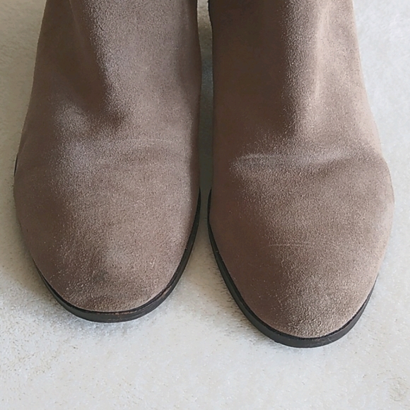 Sam Edelman Tan Ankle Boots w/ Buckles - Picture 3 of 9